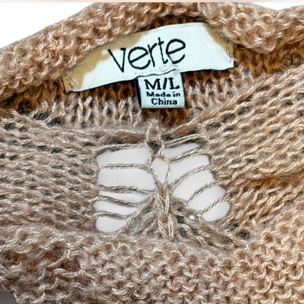 Lightweight Fish Scale Sweater‎ - Picture 12 of 15